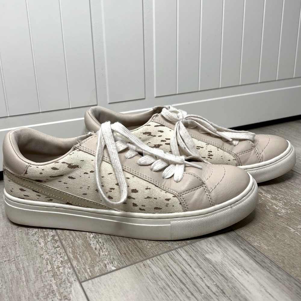 Universal Thread Women’s Casual Sneaker | 8.5 | Pre Owned